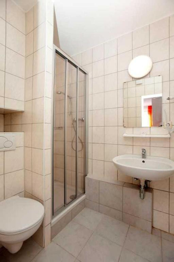 Others 4, Hotel jasmin, Pforzheim