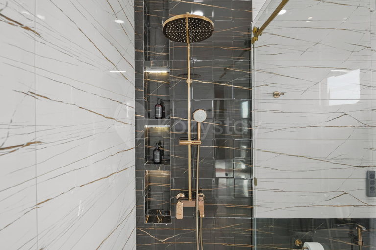 Bathroom 4, Azure Villa by Kozystay - Jimbaran, Badung