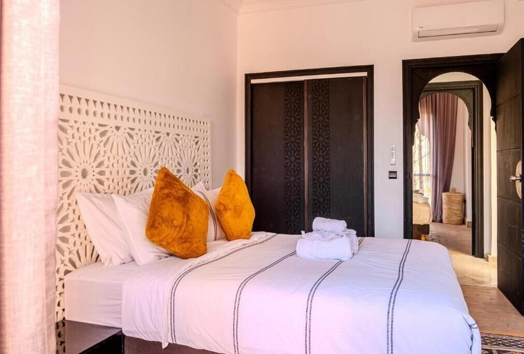 Room 2, Luxury Villa with Pool & Gated Security, Marrakech