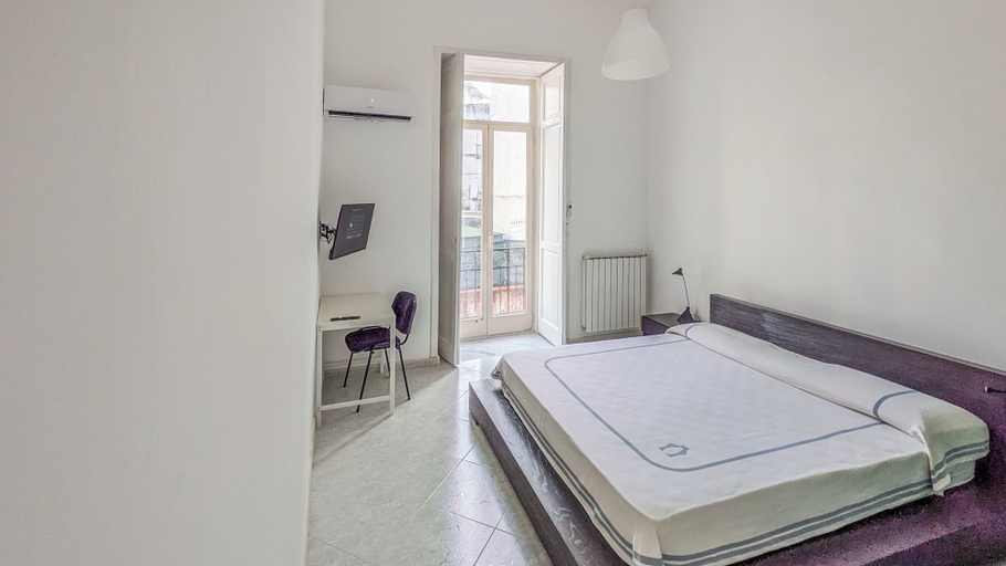 Room 4, Residenza Edoardo, Napoli