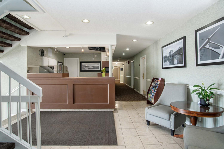Public Area 2, Sandman Inn Kamloops, Thompson-Nicola