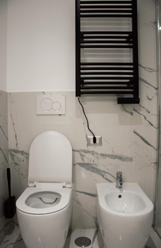 Bathroom 3, Domus Dea Diana by Trinita, Rome