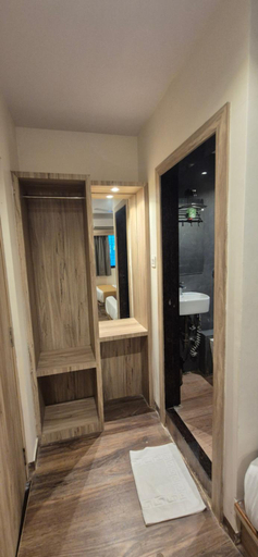 Bedroom 4, HOTEL AMAR RESIDENCY, Mumbai Suburban