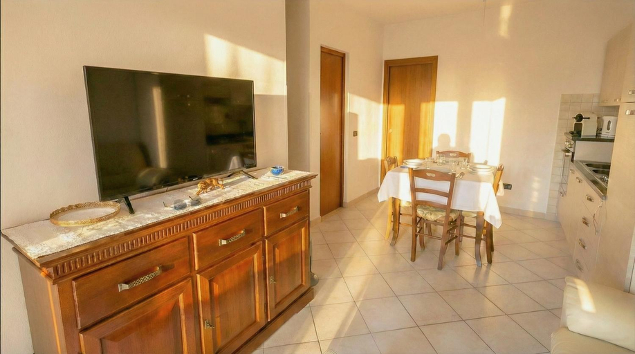 Others 4, Cavour Apartment With Terrace, Olbia-Tempio