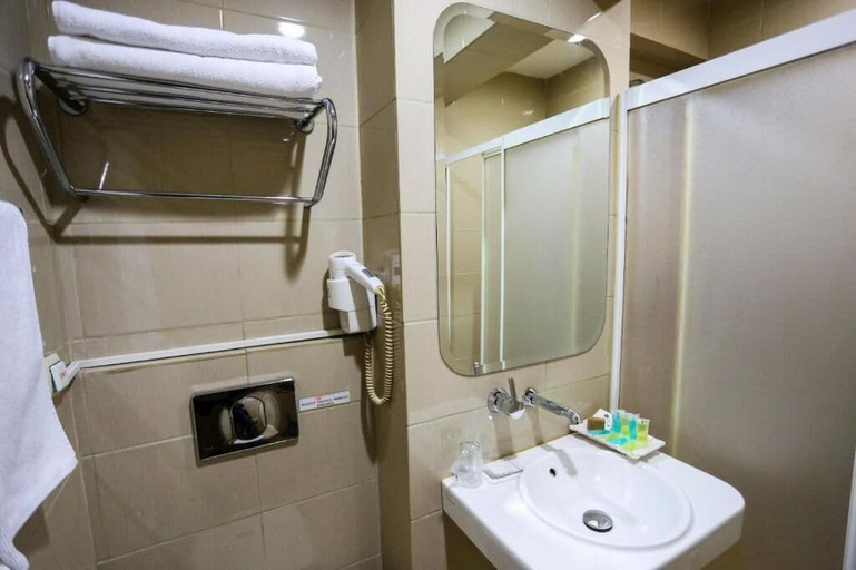 Bathroom, NEVV HOTEL, Merkez