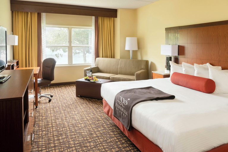 Bedroom 3, Stonewall Resort, Lewis