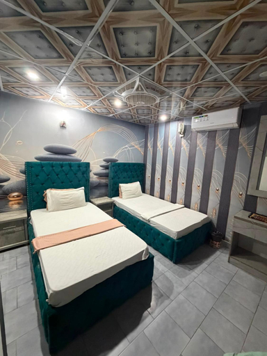 4, Karachi Inn Guest House Clifton, Karachi