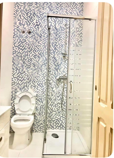 Bathroom 3, Frank's House & Happy BELEM, Lisbon