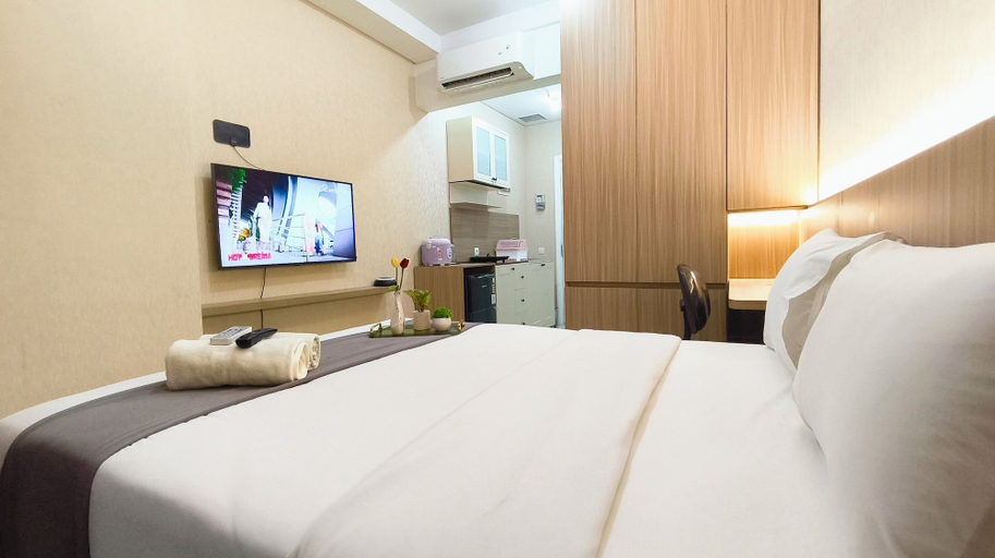Room 2, Modern Look Studio At Apartment The Vertu, Surabaya