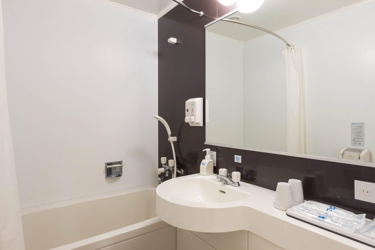 Bathroom 5, Comfort Hotel Naha Prefectural Office, Naha