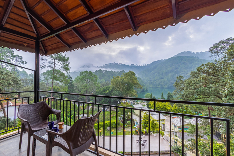 Property grounds 5, Sterling Lake View Sattal Nainital, Nainital