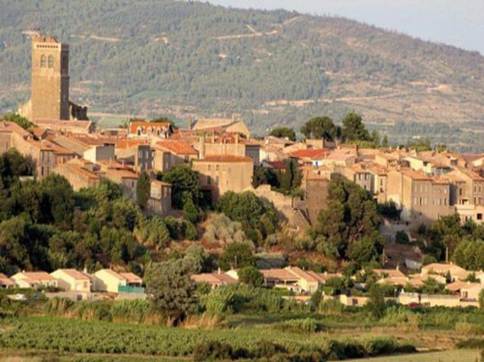 Surrounding environment 5, Apartment in Azille near Lac de Jouarres, Aude