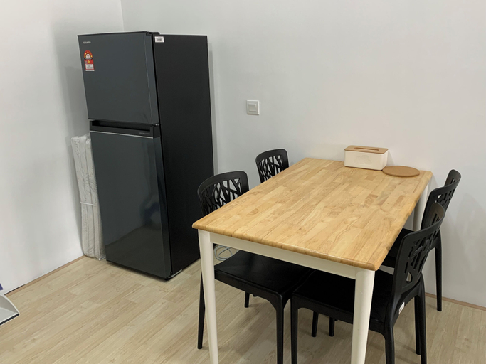 Dining, Revo Aurora Bukit Jalil by LMT, Kuala Lumpur