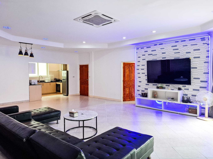 Living area 5, Beachside 4BR Private Pool Villa, Pattaya