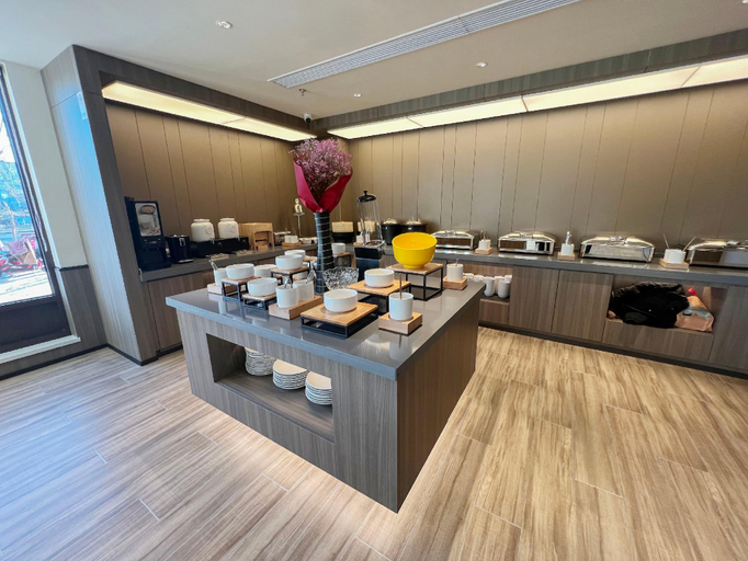 Food & Drinks 5, Hanting Hotel Xilinhot Duolun County Huimeng Street, Xilin Gol