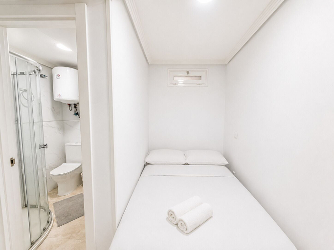 Room 3, Hostel La Campana, Madrid