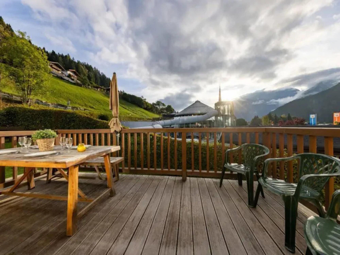 Others 5, Spacious Stay With Mountain View, Zell am See