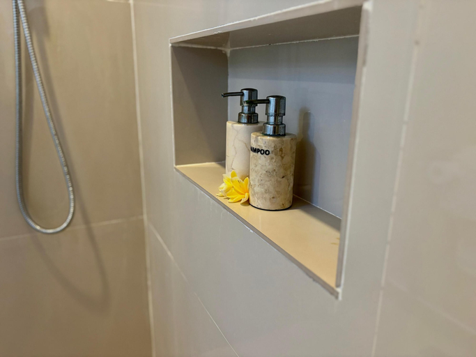 Bathroom 5, Atta Residence, Karangasem