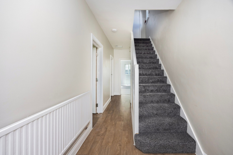 Interior 5, Beautiful 8 Bedroom, Large Garden, Parking 10 Cars, Thurrock