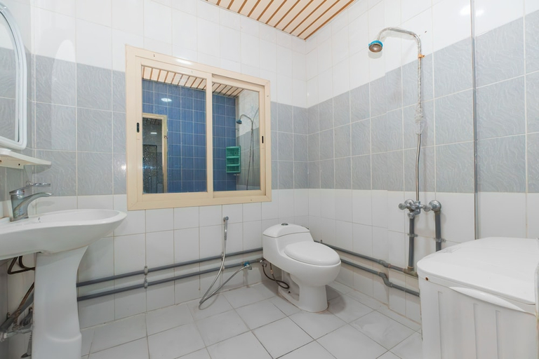Bathroom, Al Eairy Serviced Apartments Company is a one-person company 4, Al Ahsa