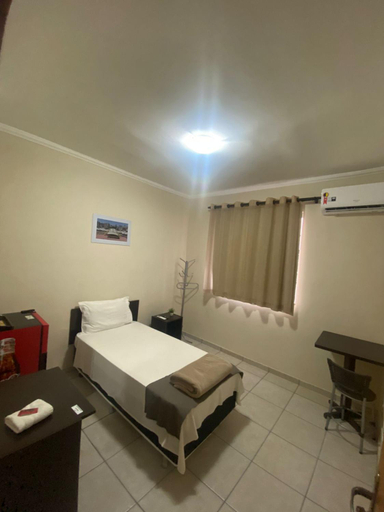 4, Dom Hotel, Maringá