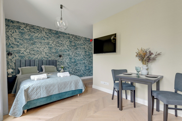 Room 2, Sukiennicza by BrowarHeveliusApartments, Gdańsk City