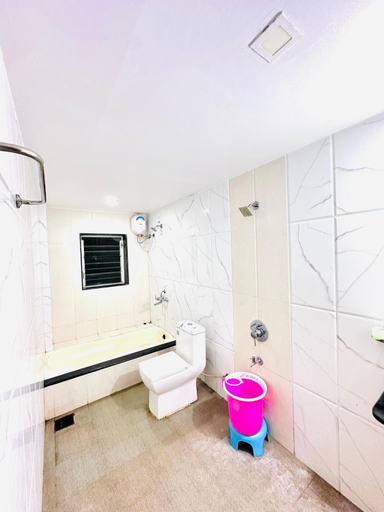 Bathroom 3, Shree Villa, Satara