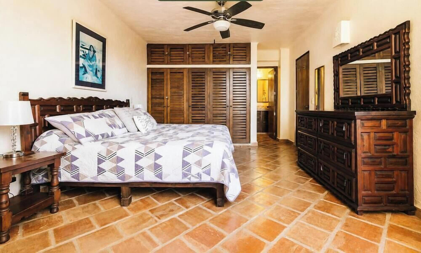 Room 5, Ocean View 2Br Condo-balcony-beach-pool - 206, Puerto Vallarta