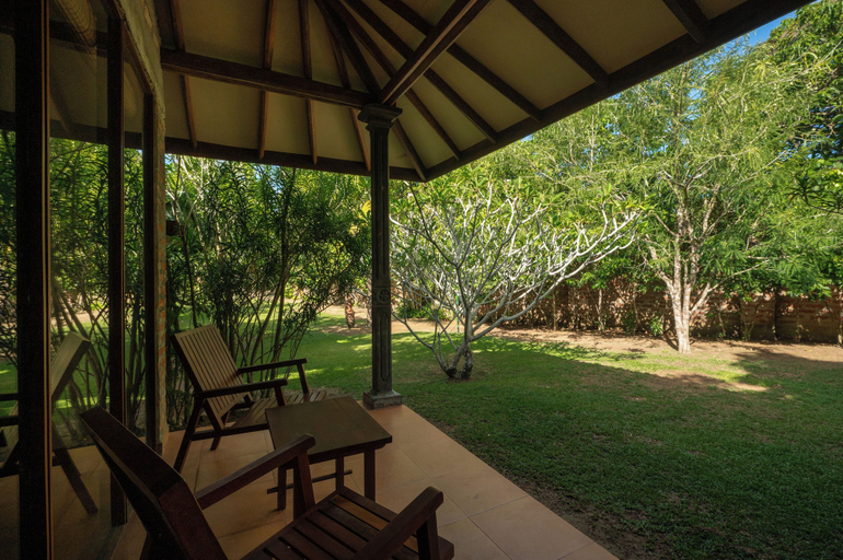 Terrace/patio 3, The Coastal Village Cabanas, Habaraduwa