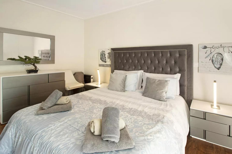 Bedroom 5, 1 Bed Apartment Sleeps 4 With Pool, Funchal
