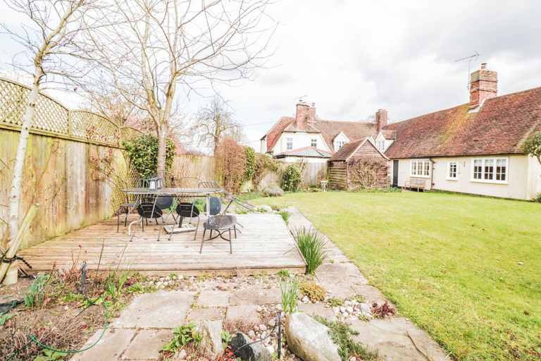 Exterior 5, Delightful Period Cottage 225 Oak Road, Essex
