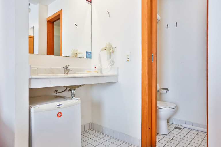 Bathroom 2, Comfort Hotel Joinville, Joinvile