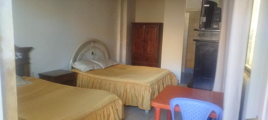 2, Hostal Cadena, Sud Chichas