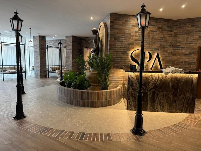 Lobby 1, Pannonia 1893 Prémium, Sopron-Fertőd
