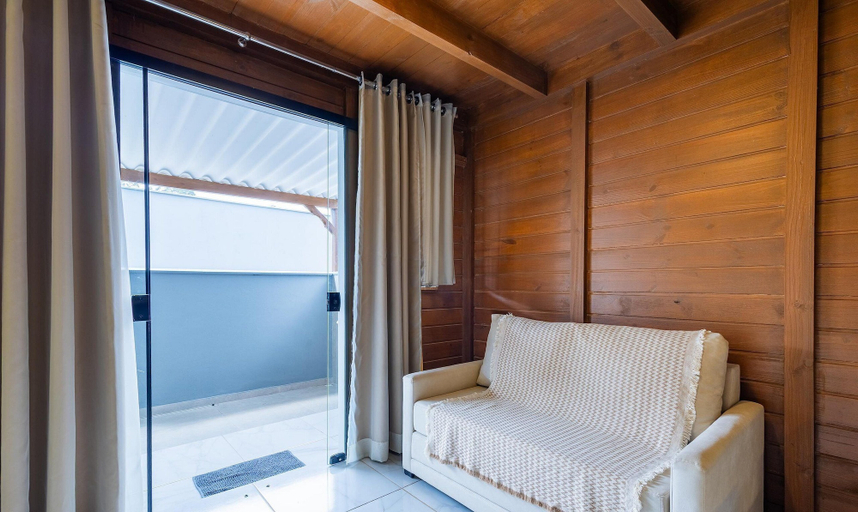 Living area 4, Chalet in Condo w/ Barbecue and Bonfire Vil0004, Penha