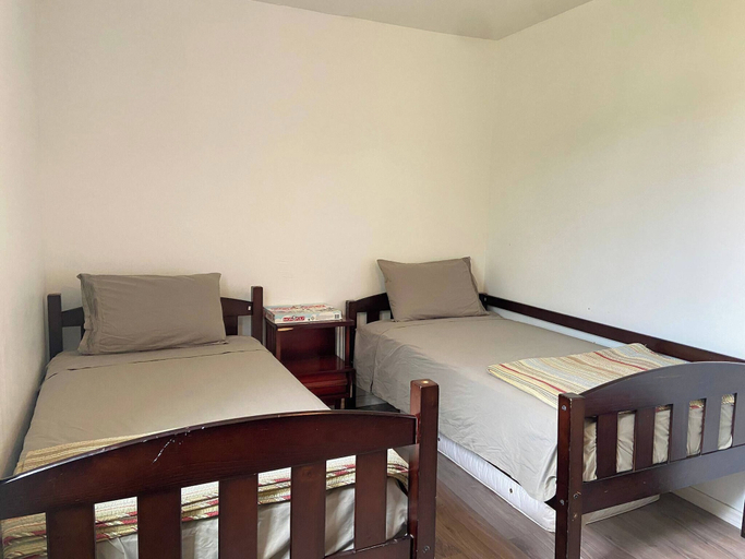 Room 4, Tranquil Chalet Retreat in Lac-aux-sables, Quebec, Mékinac