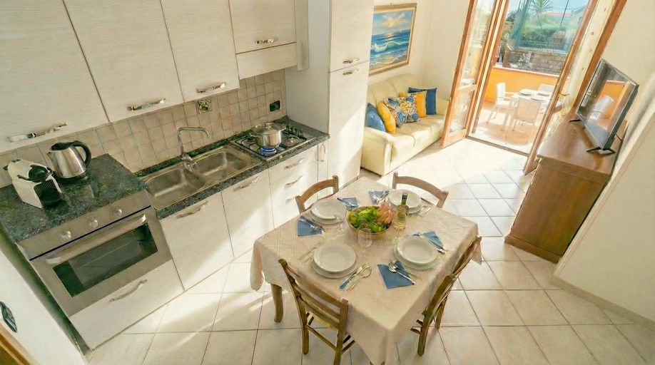Others 5, Cavour Apartment With Terrace, Olbia-Tempio