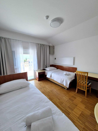 Room 3, Hotel Jelena, Sinj