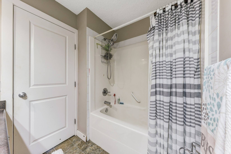 Bathroom 5, Shalom Casablanca Home, Division No. 11