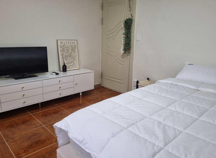 Room 3, Gloriastay, Pohang