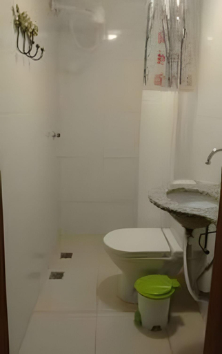 Bathroom, Pousada Diniz, Resende