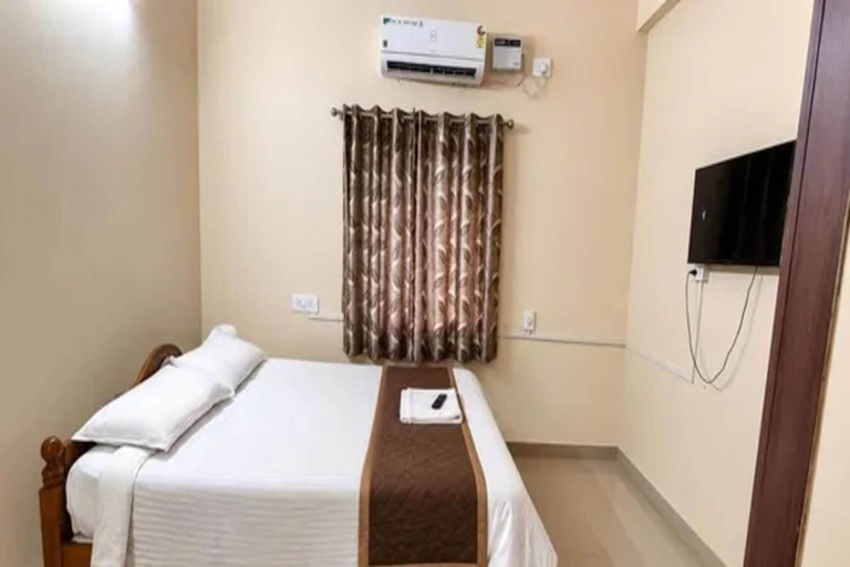 Room 4, Fabhotel Srinivasa Residency, Kancheepuram
