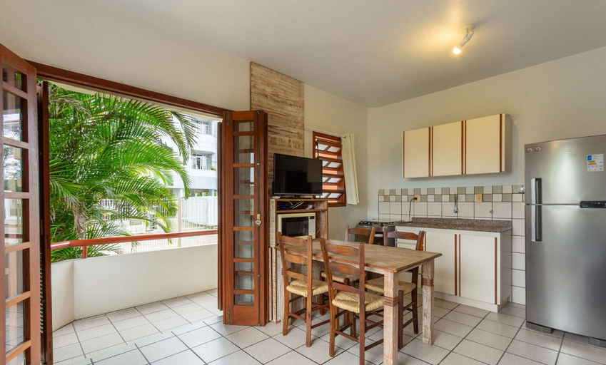 Private kitchen 2, Charming Apt 270m From the Beach Stcy102, Florianopolis