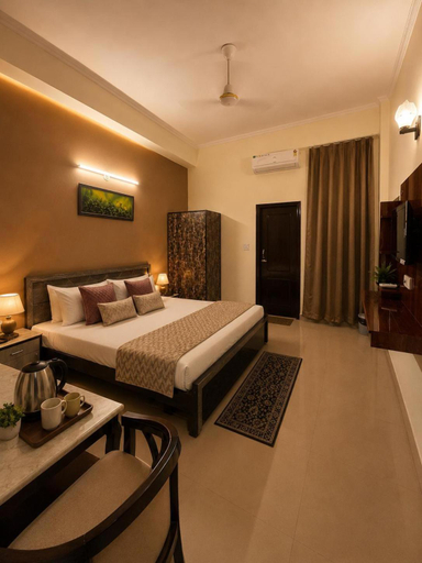 Bedroom 2, Hotel Lotus Inn, Gautam Buddha Nagar