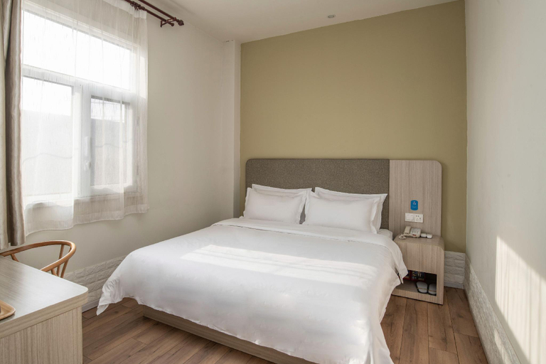 Bedroom 4, Hanting Hotel (Tiajin Jinghai Jingwen Road), Tianjin