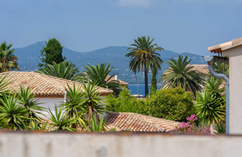3, A/C Apartment 2BR/6P sea view- St-Tropez, Var