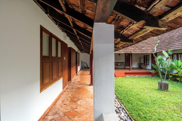 Terrace/patio 5, Alaya stays Mangaly Heritage 3BHK Villa, Ernakulam
