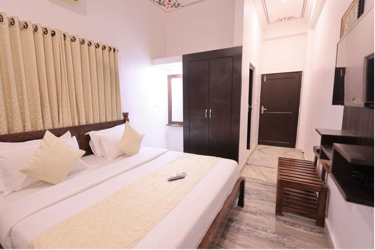Bedroom 4, Atulya Niwas - Aravali views, Udaipur
