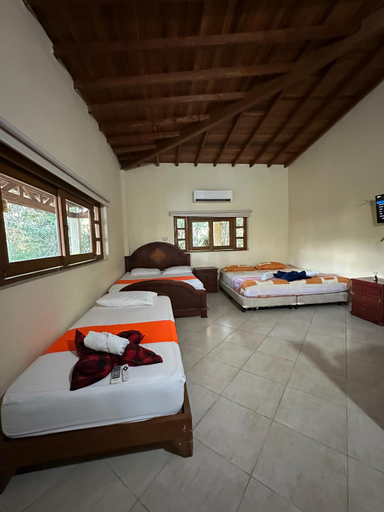Bedroom 2, Hosteria Mirador del Sol, Sopetrán