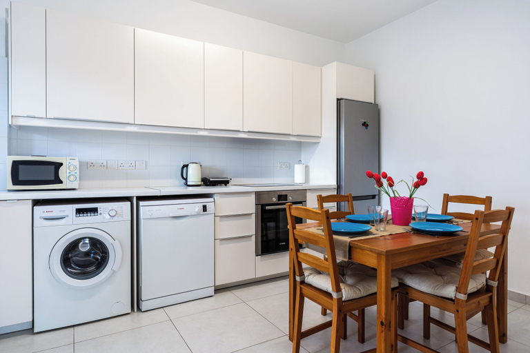 Private kitchen 4, Limassol Seafront Family Suite